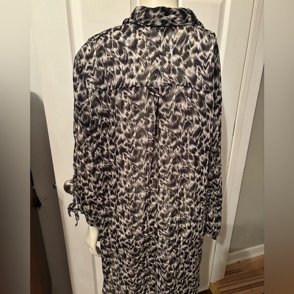 Roz & Ali semi sheer blouse 1X - Picture 5 of 7